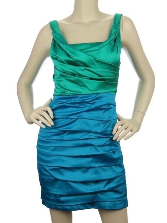 Express Dresses & Skirts - Womens Dress Size 4 Rouched Sleeveless V Neck Express